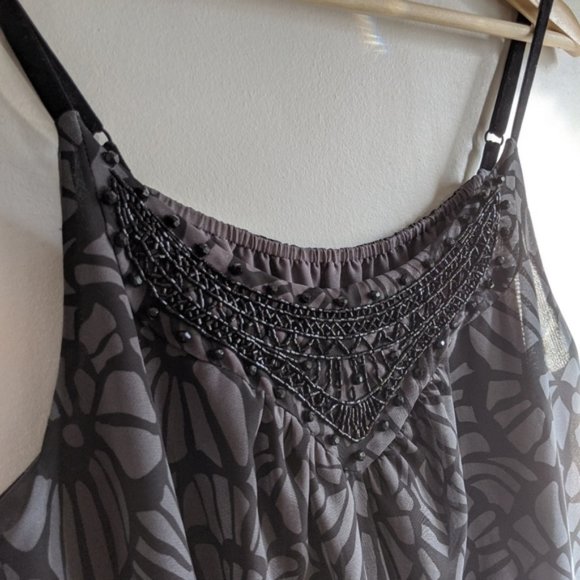 In wear camisole - Picture 4 of 7